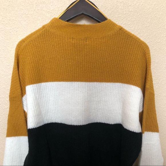 Sweatshirt - Picture 3 of 3